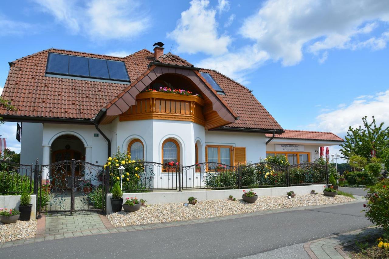 Hotel Rosenberg Jennersdorf Exterior photo